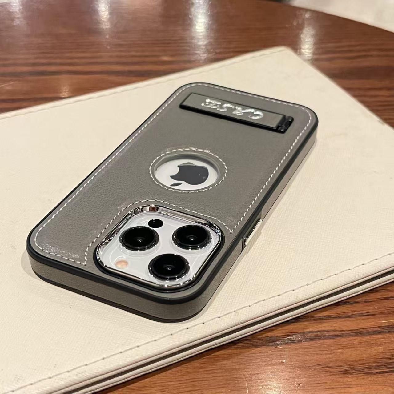 Многофункционален луксозен, лек и висококачествен калъф за iPhone от естествена кожа