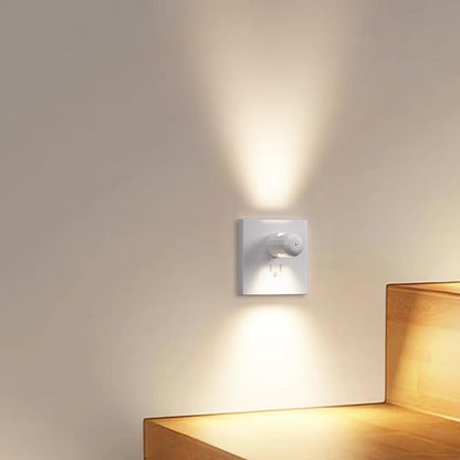 🏡💡Умна LED стенна контактна нощна лампа с функция за автоматично затъмняване