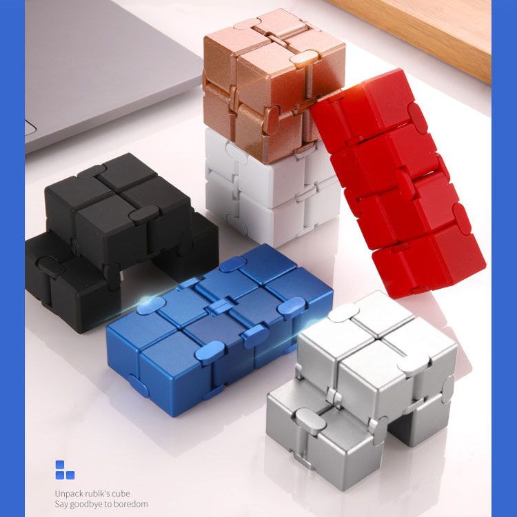 Безкраен куб - Отключи безкрайно забавление!