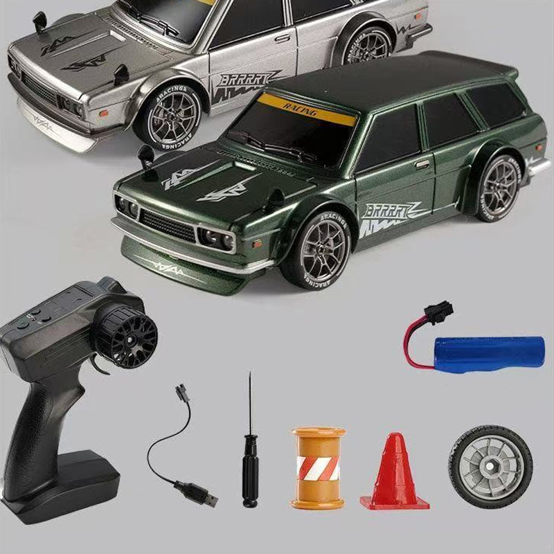 🚗 1:24 мащабно RC дрифт автомобилче със LED светлини | За контролирани заноси и реалистично изживяване